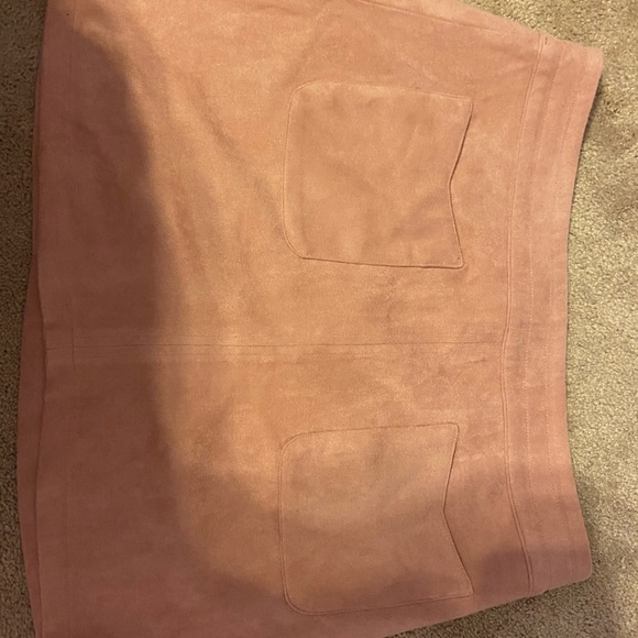 Suede Kendall and Kylie skirt - Picture 2 of 4